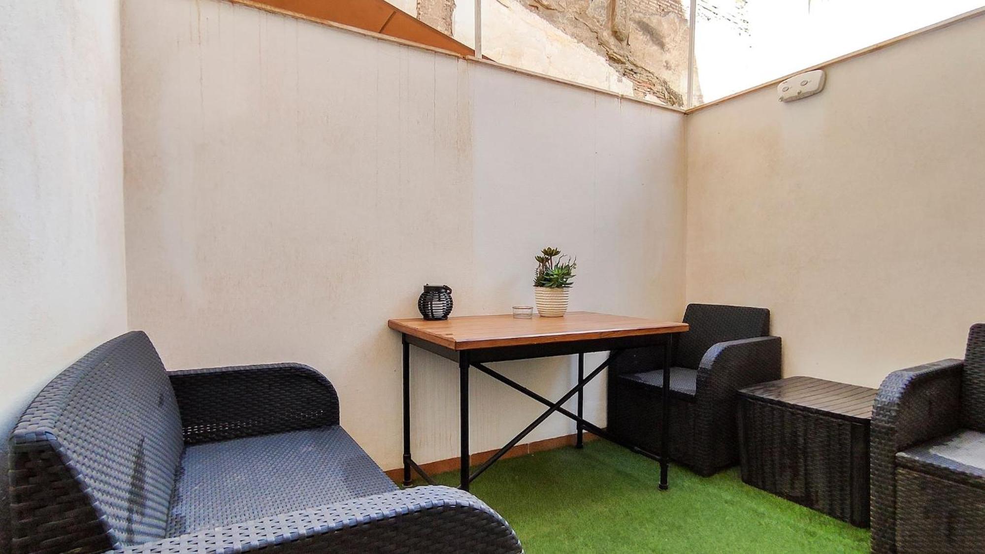 Apartamento Plaza De Cristos Con Jardin By Sharingco *